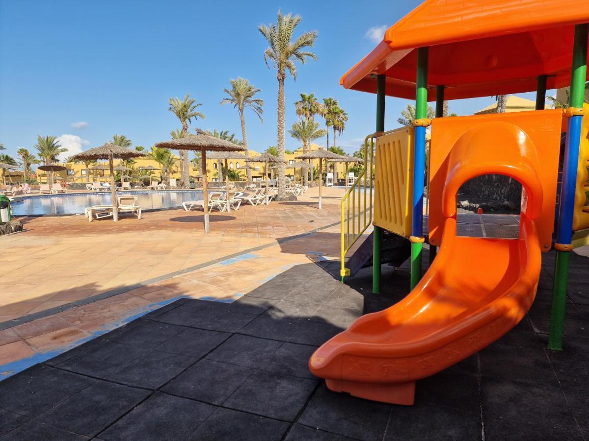 Casa Mari Y Jose Con Grandes Piscinas Y Wifi Gratis Daire Corralejo Dış mekan fotoğraf